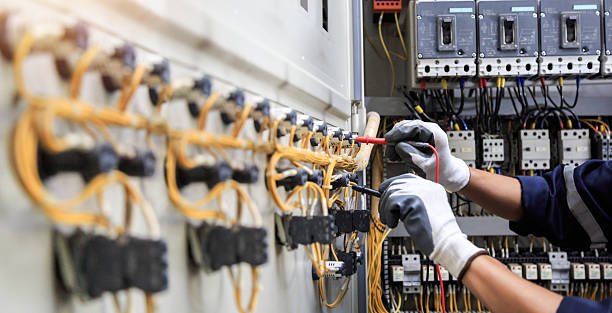 Professional Electrician technician working in Chanhassen, MN